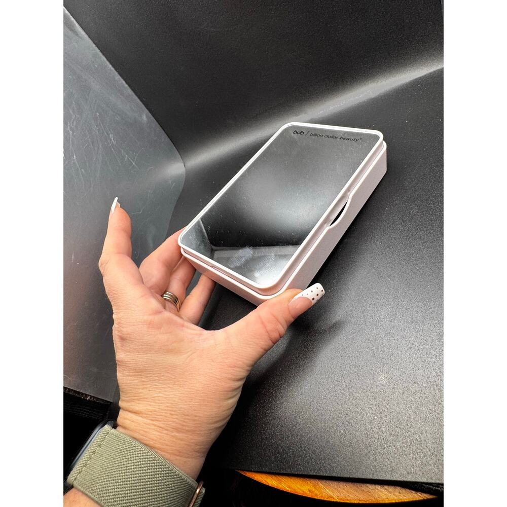 NWT Billion Dollar Box Includes A Magnetic Base & Mirror w kickstand- NO MAKEUP - Picture 8 of 8